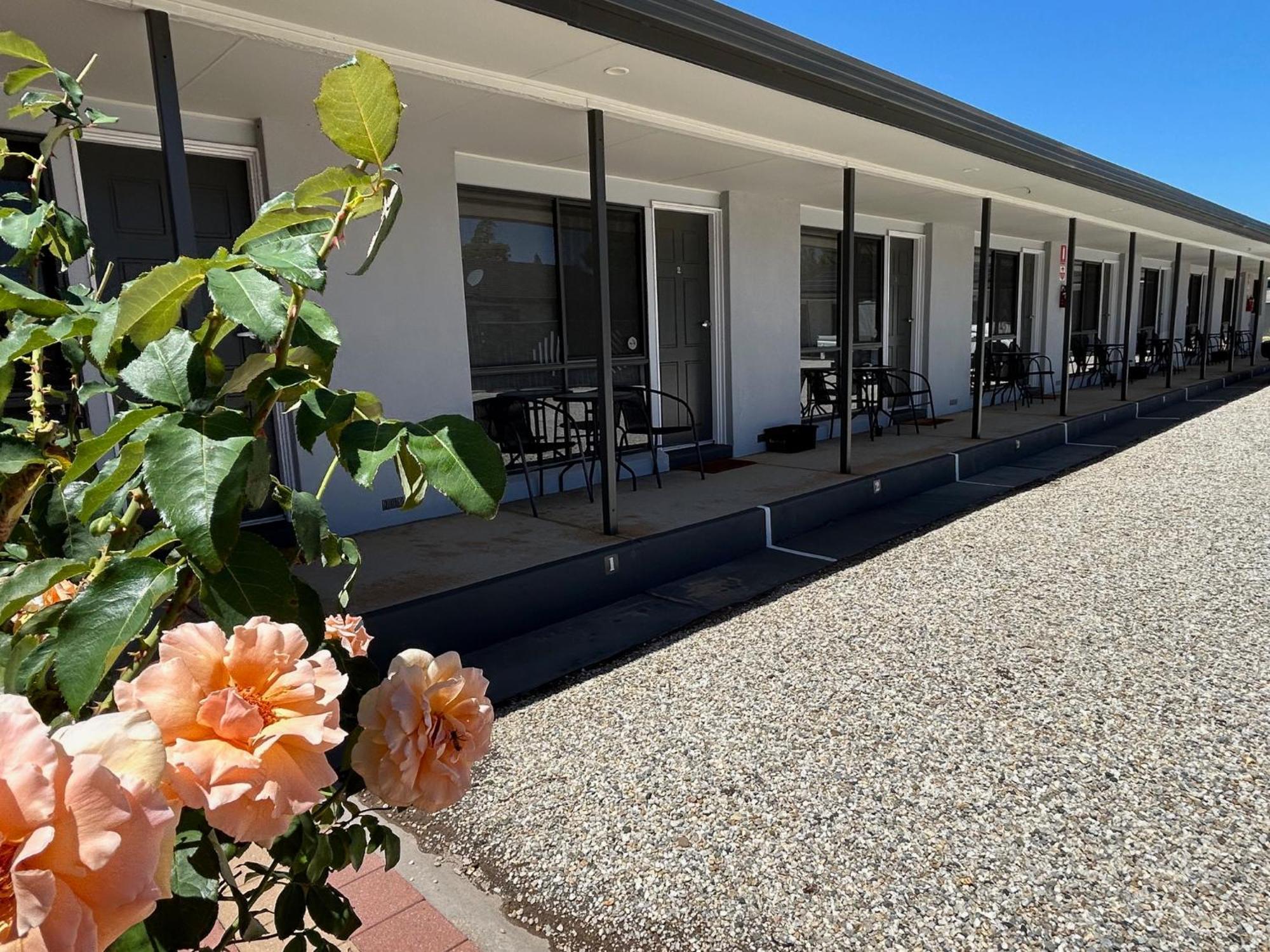 Motel Woongarra Ръдърглен Екстериор снимка
